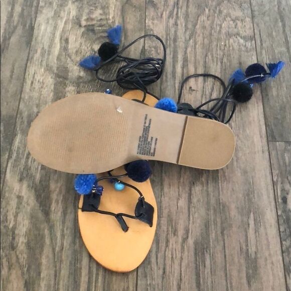 Np sandals  - Picture 2 of 2